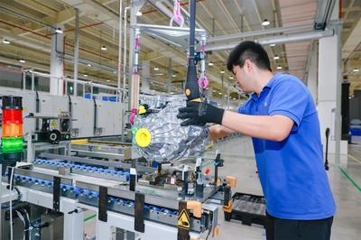 聚焦客户价值 采埃孚杭州工厂顺利投产800伏电驱系统